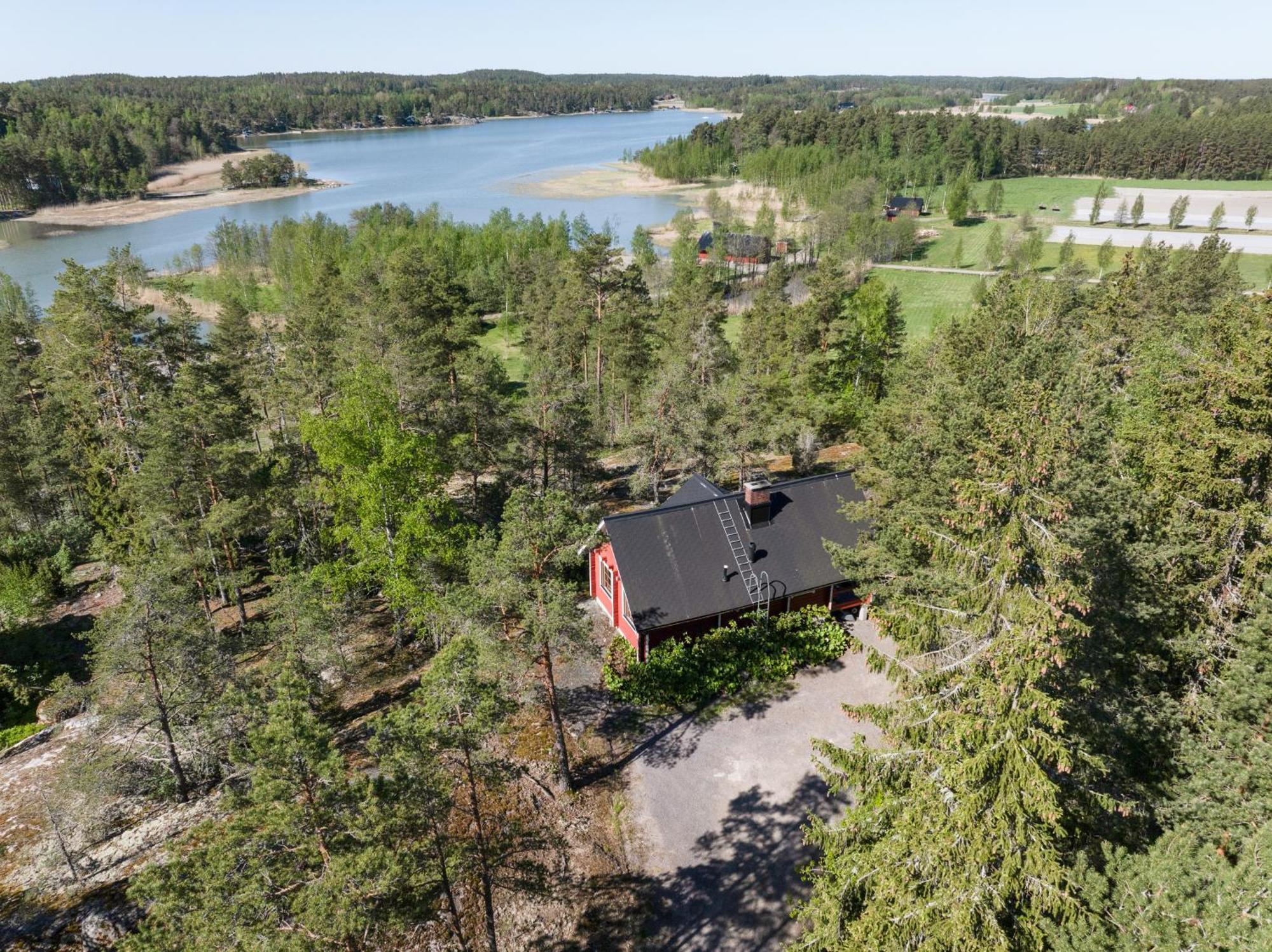Lomahyppaeys Villa Naantali Luaran gambar