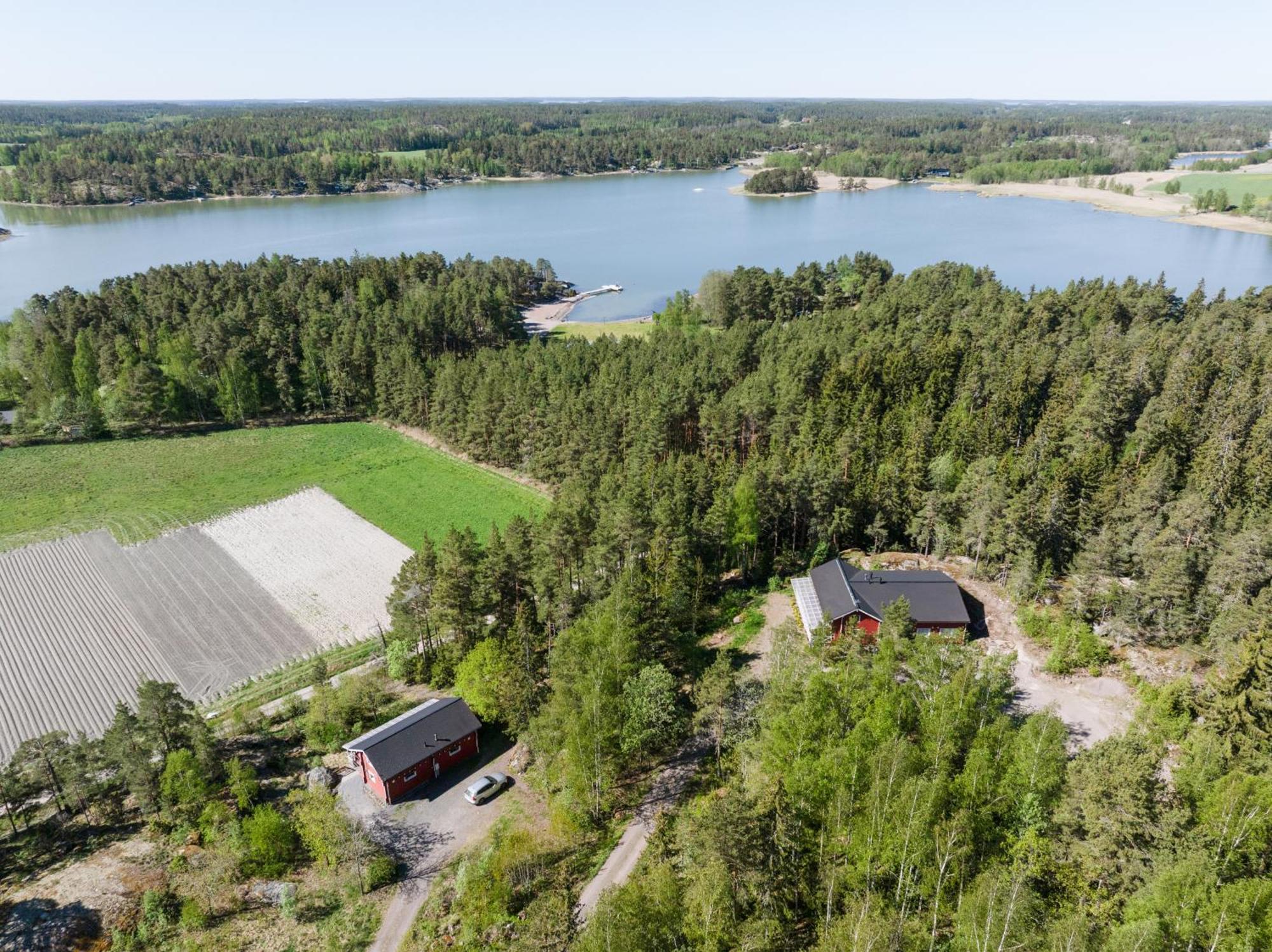 Lomahyppaeys Villa Naantali Luaran gambar