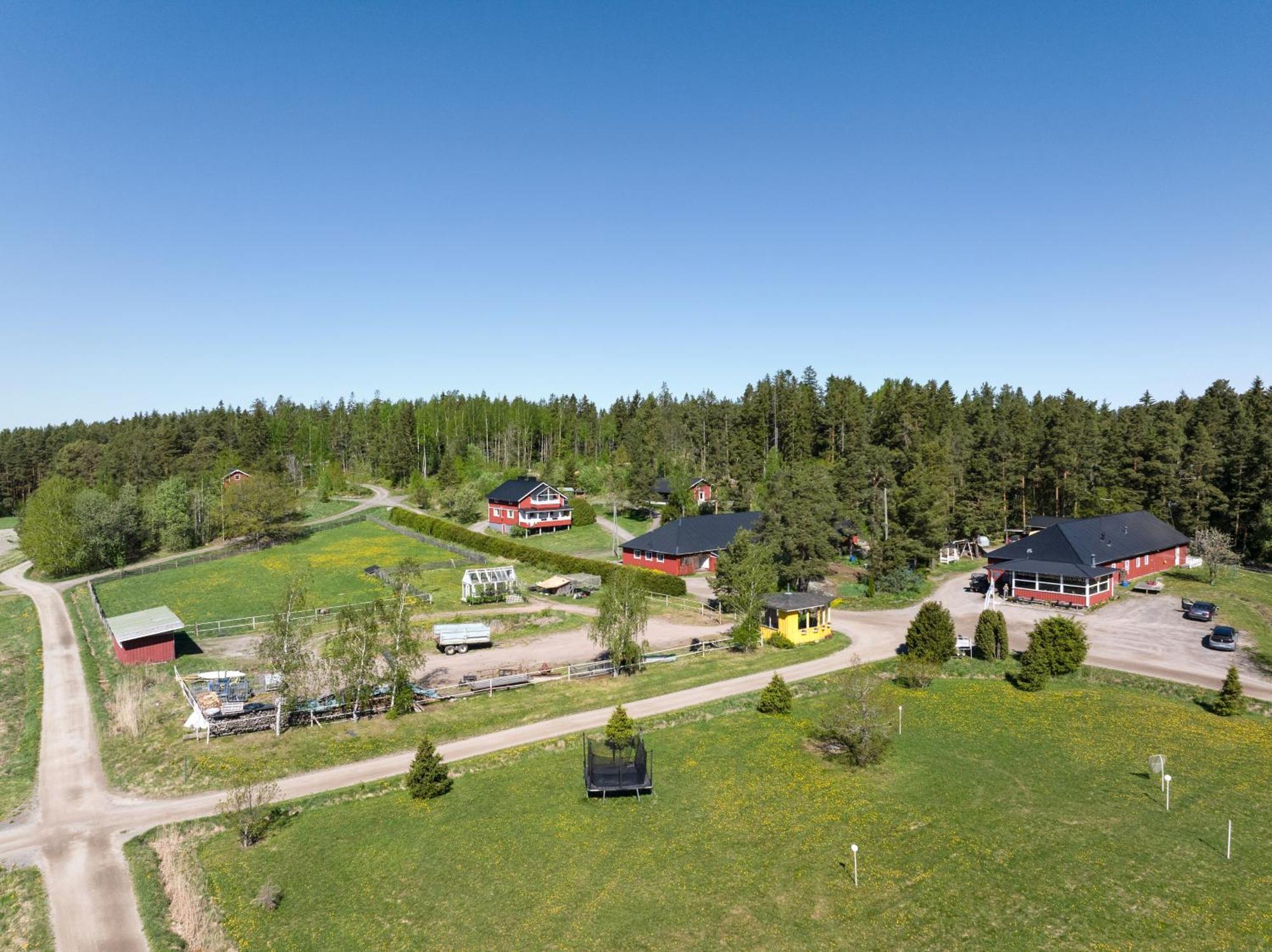 Lomahyppaeys Villa Naantali Luaran gambar