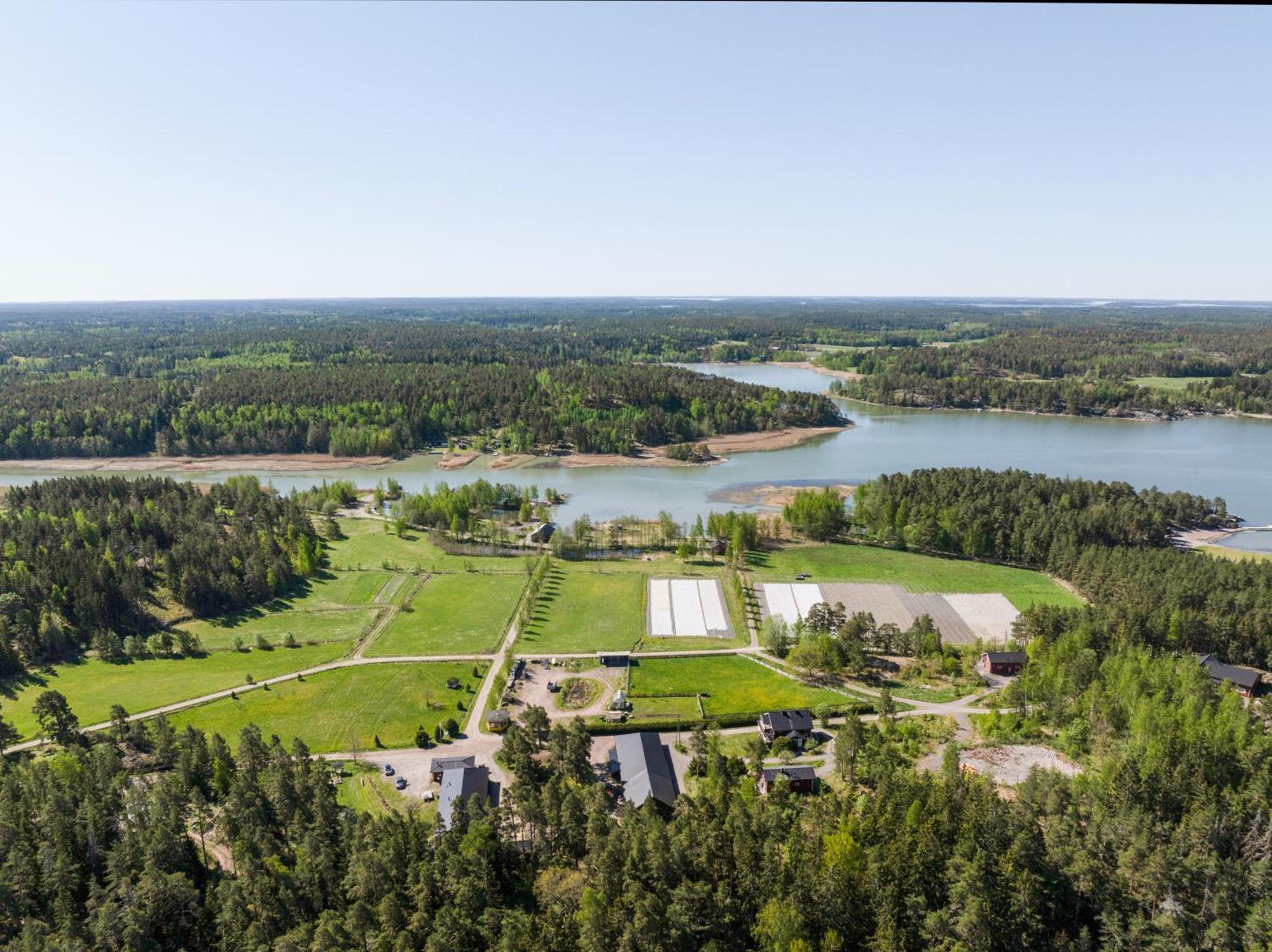 Lomahyppaeys Villa Naantali Luaran gambar