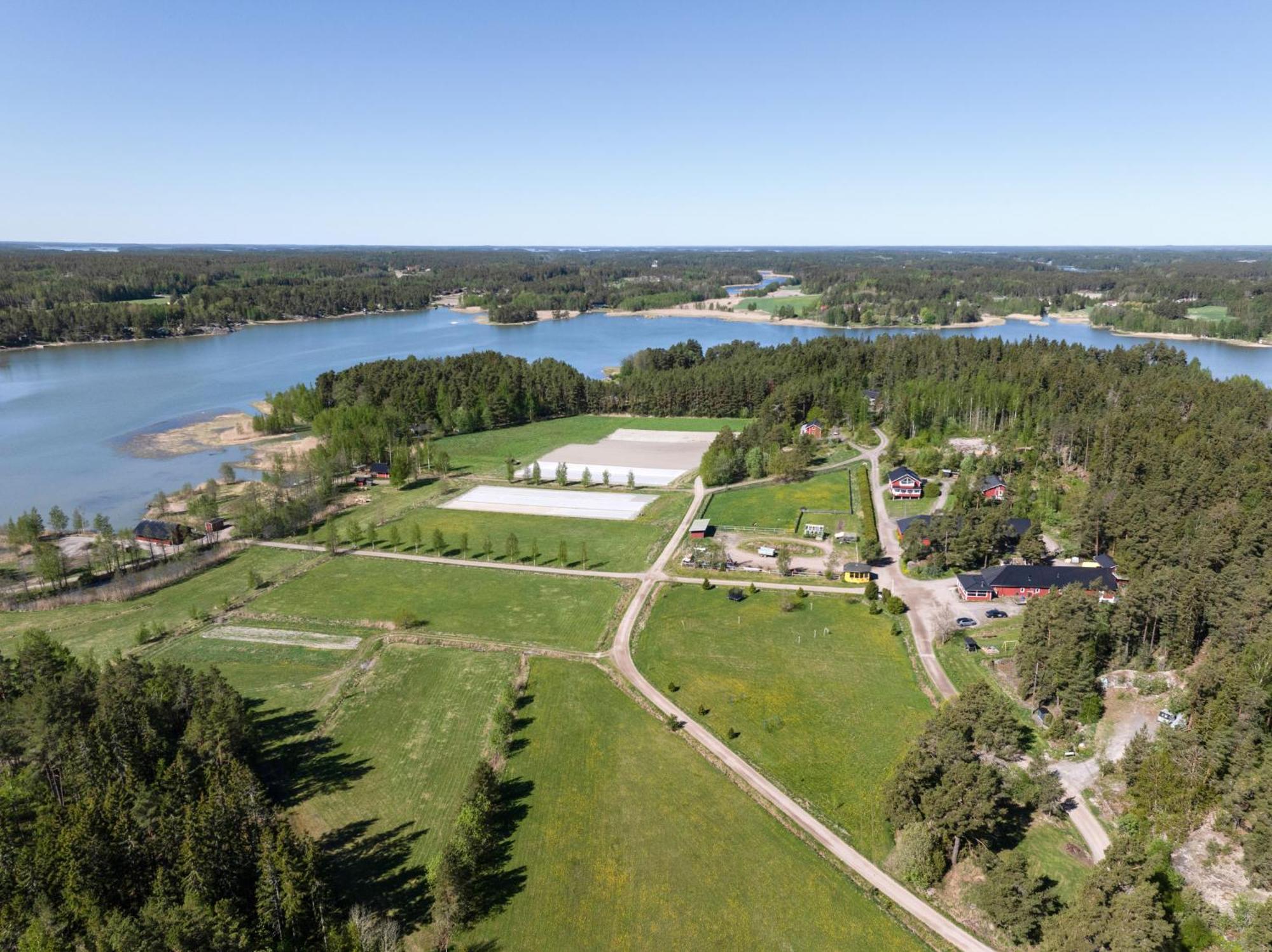 Lomahyppaeys Villa Naantali Luaran gambar